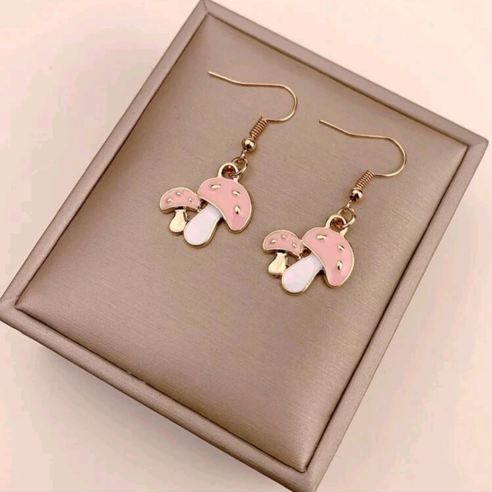 🍄Adorable Pink Mushroom Earrings
